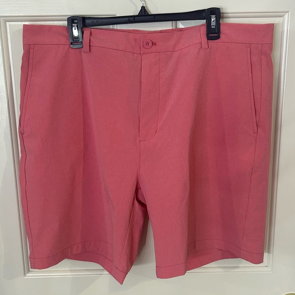 Vineyard Vines Breaker 9” Shorts Performance Golf Pink Coral Men’s Size 40 - Picture 2 of 9